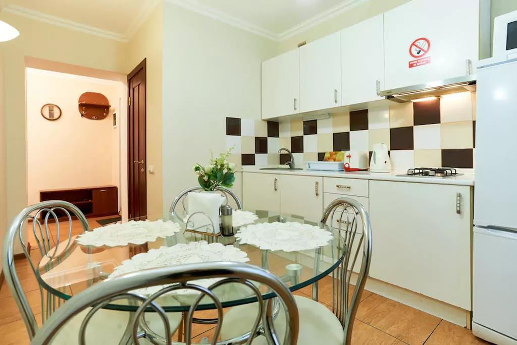 Home Hotel Apartments On Kontraktova Ploshcha Κίεβο Εξωτερικό φωτογραφία